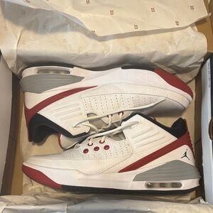 Men's Jordan Max Aura 5 sz 11